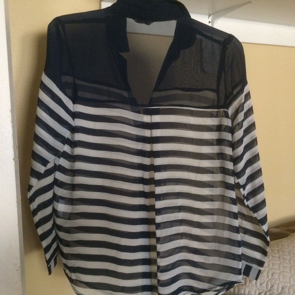Brave Soul Blouse SzM Sheer Blue/Wht Stripes Long Sleeves Collar Pre-Owned